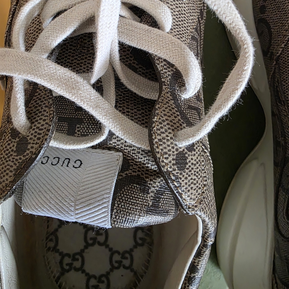 Authentic Gucci Men's Beige Patterned Sneakers - image 8